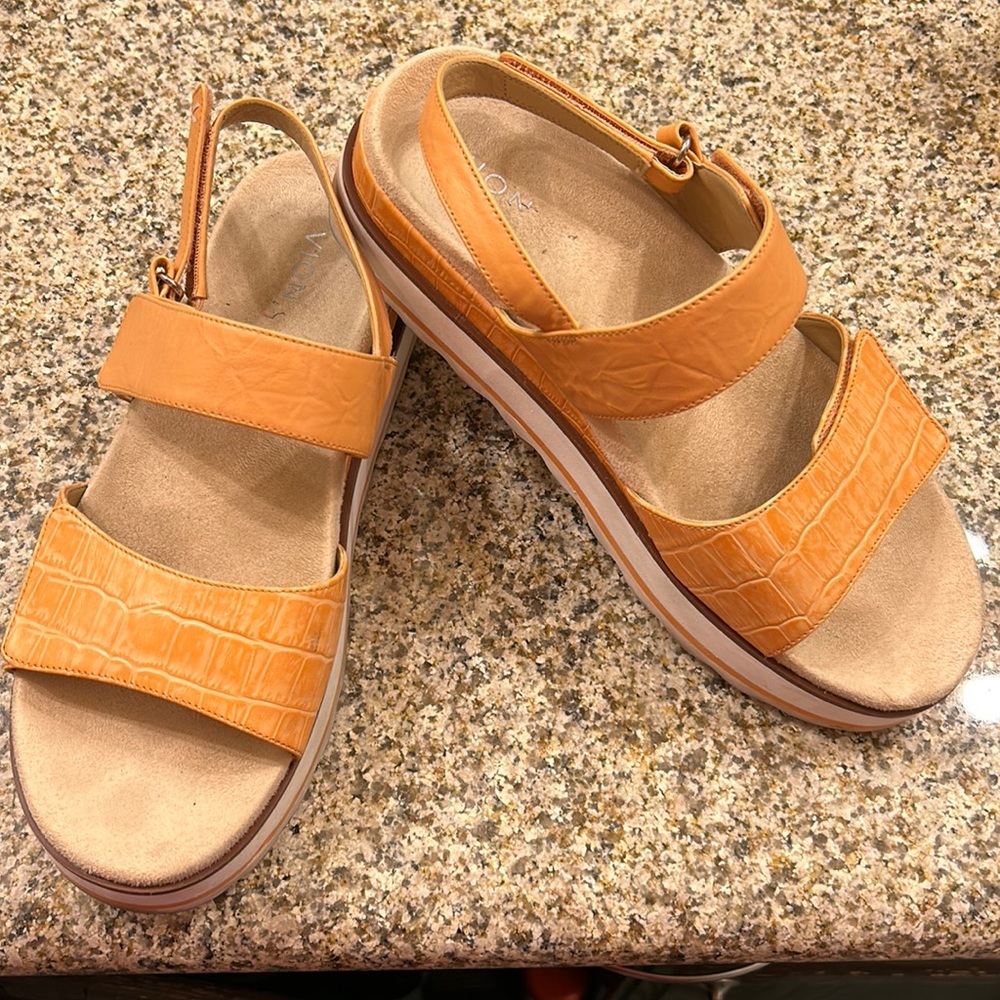 Vionic Brielle sz 9